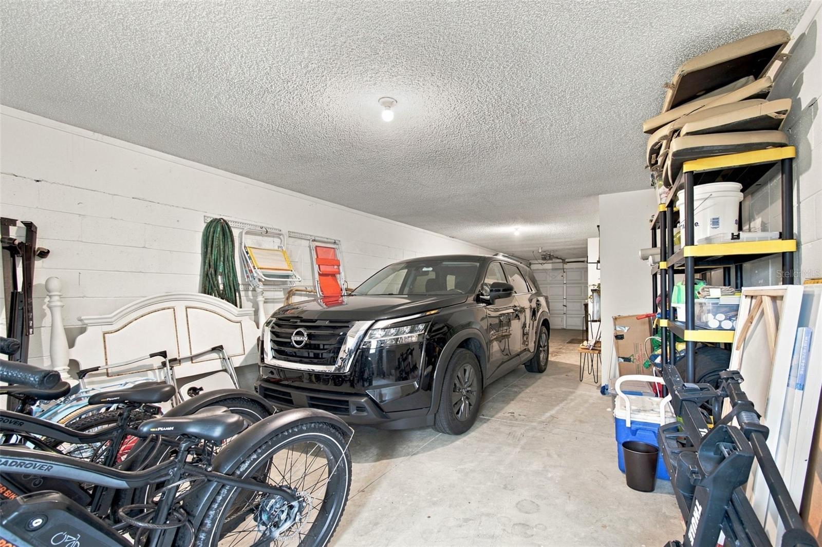 405 MADEIRA CIR — photo 40