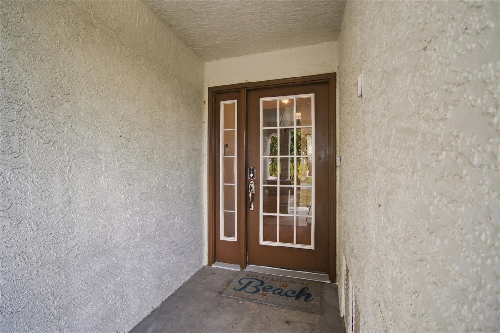 405 MADEIRA CIR — photo 3