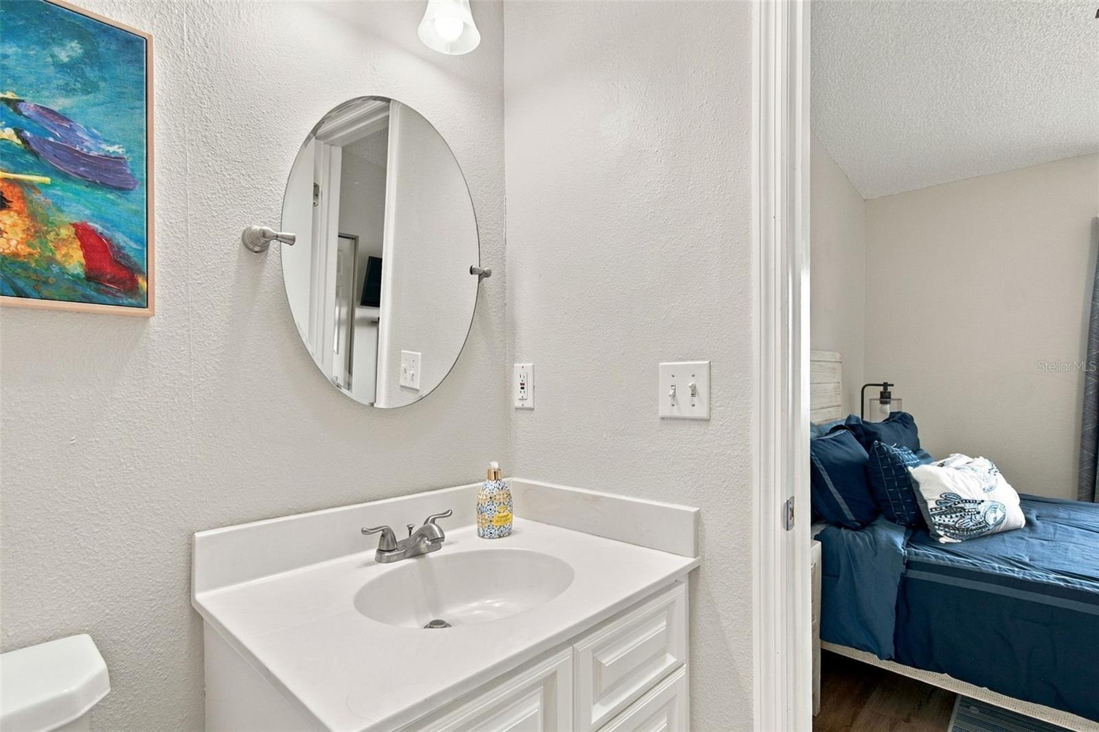 405 MADEIRA CIR — photo 38