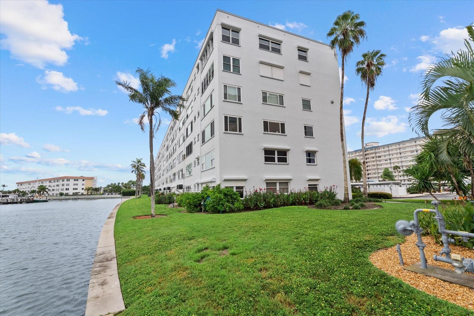 5925 SHORE BLVD S #105 — photo 3