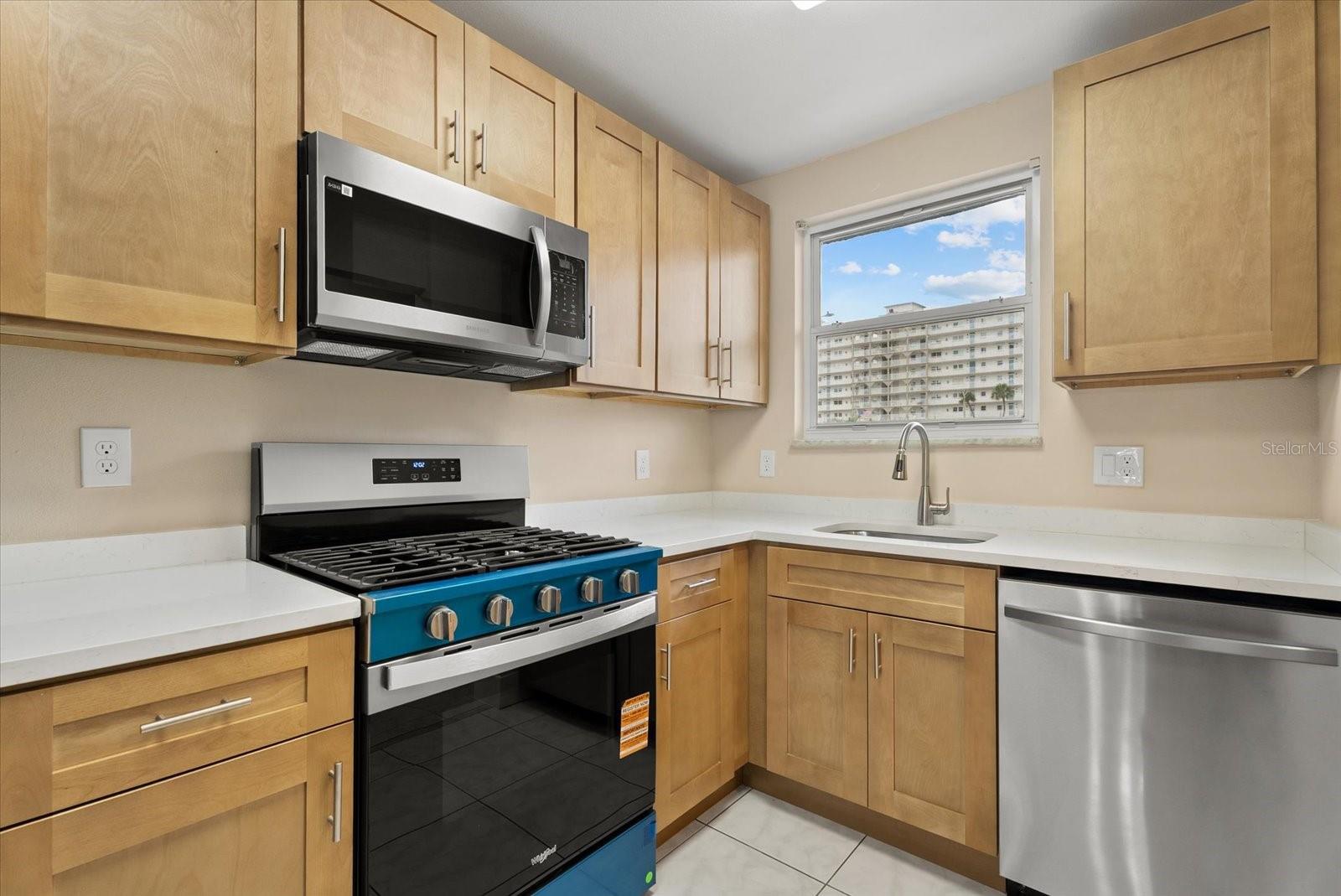 5925 SHORE BLVD S #105 — photo 18