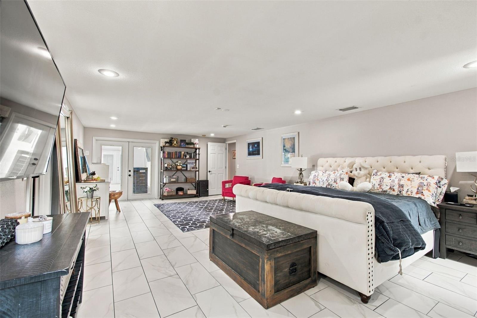 19902 GUNN HWY — photo 43