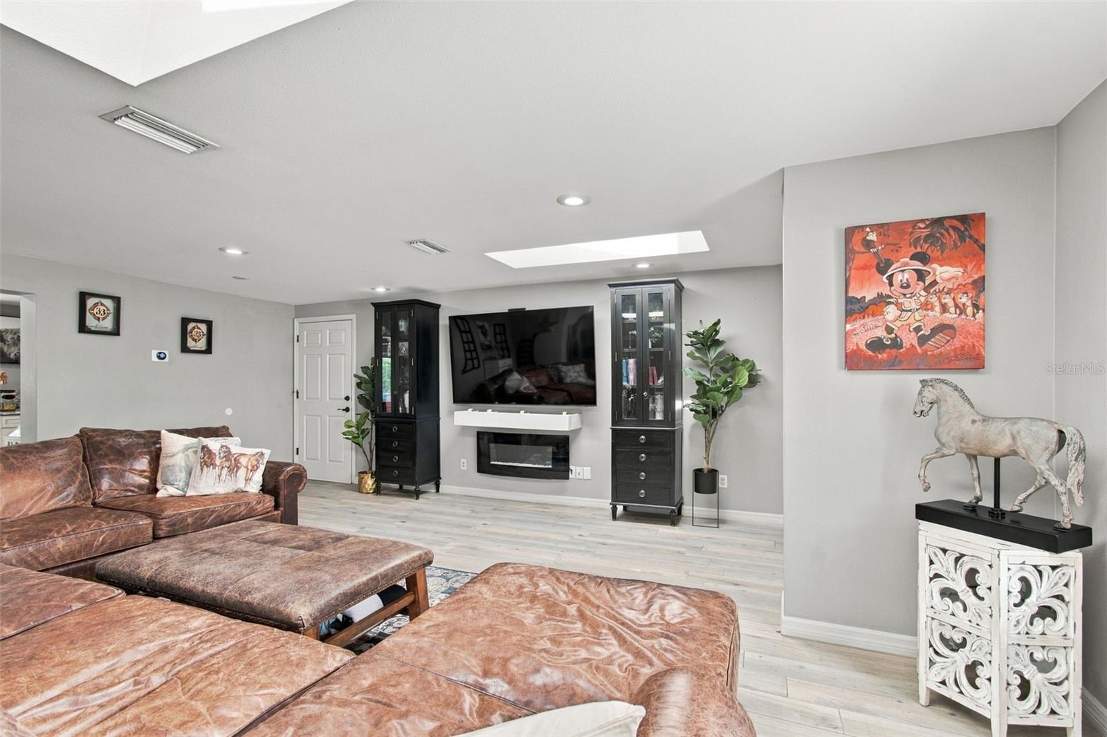 19902 GUNN HWY — photo 19