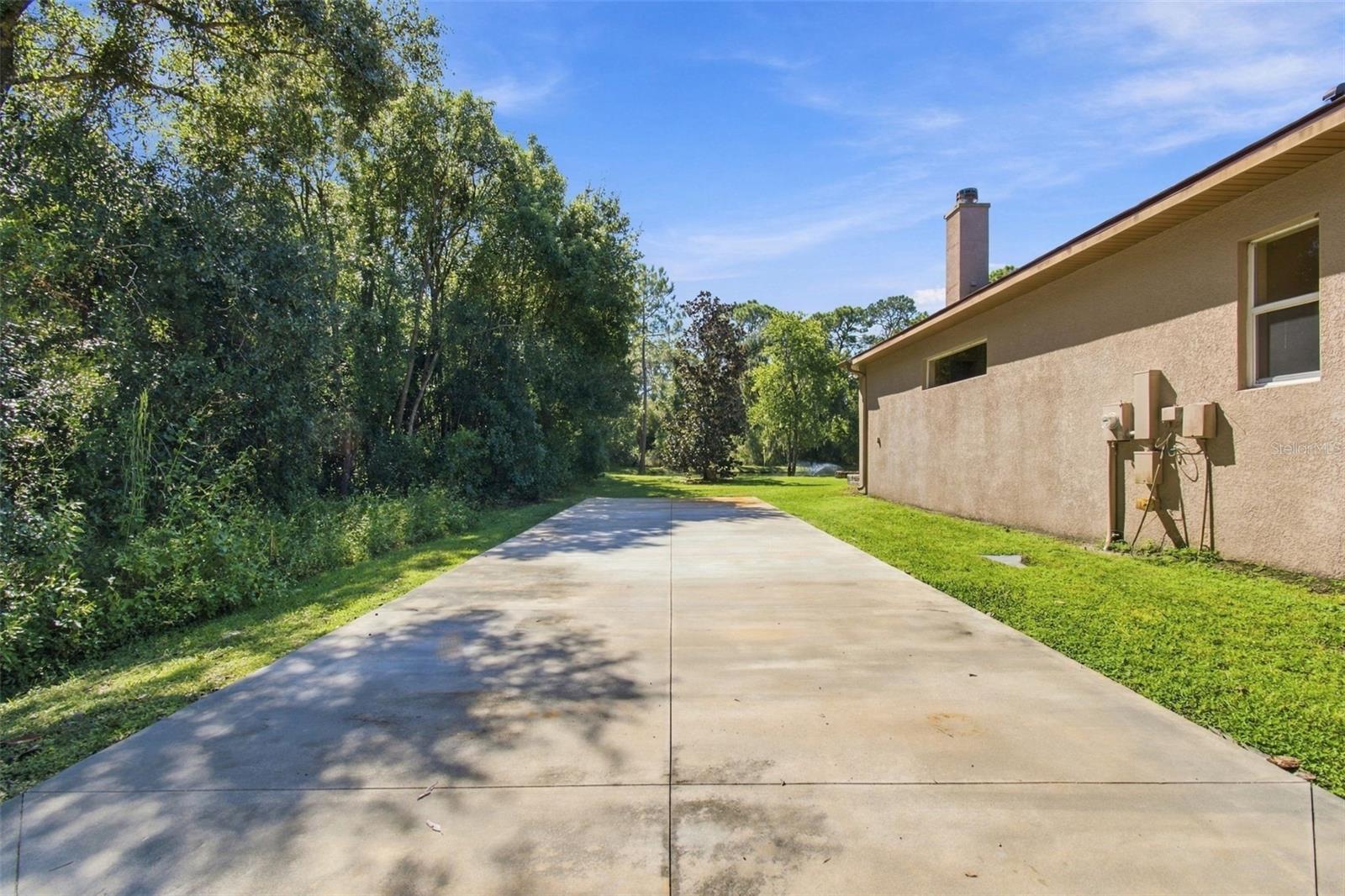 13887 GAVIN RD — photo 91