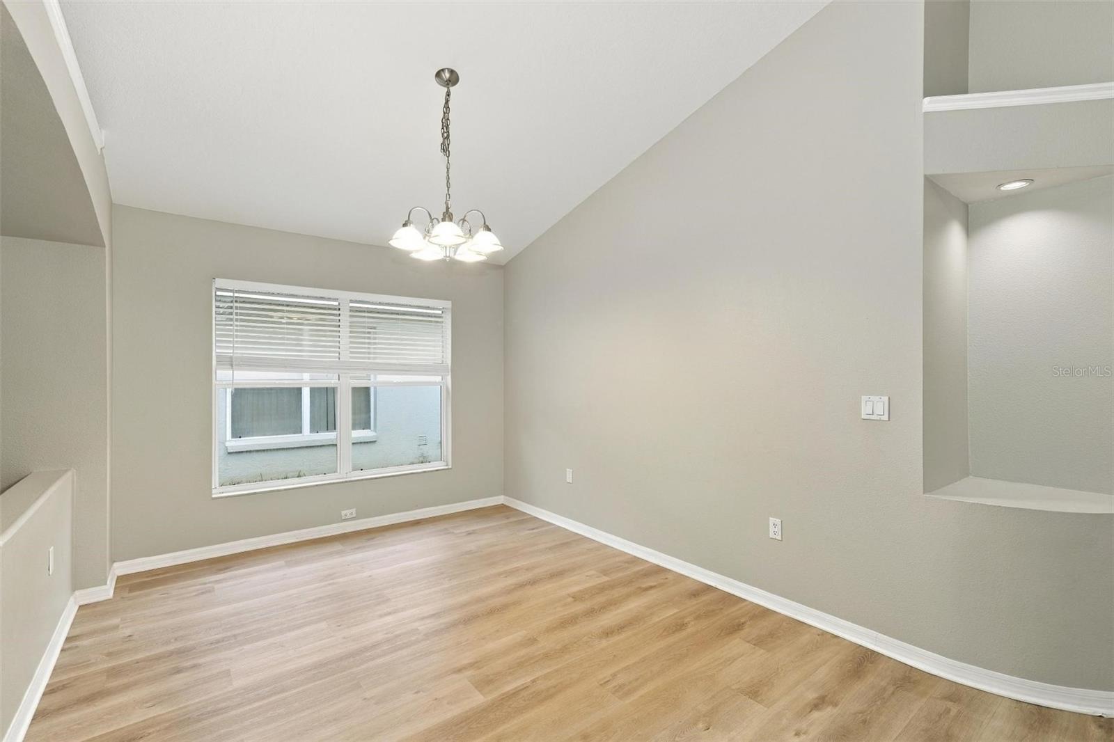 8608 BUTTONBUSH CT — photo 14