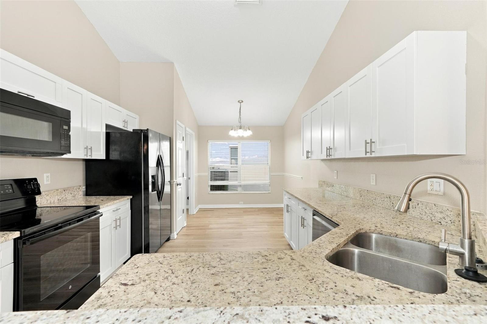8608 BUTTONBUSH CT — photo 17