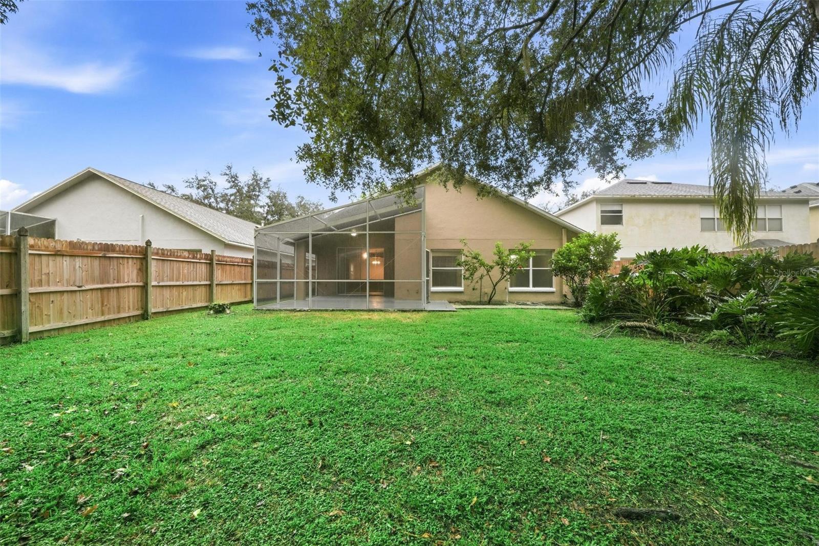 8608 BUTTONBUSH CT — photo 40