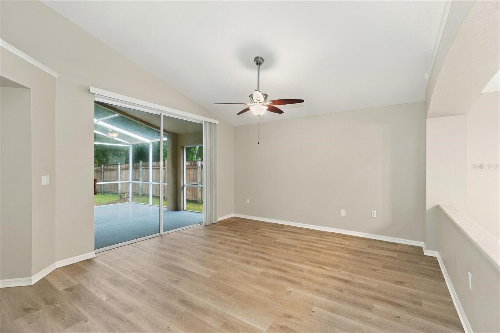 8608 BUTTONBUSH CT — photo 10