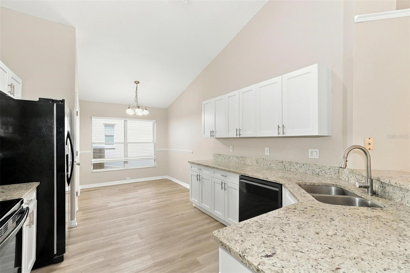 8608 BUTTONBUSH CT — photo 18