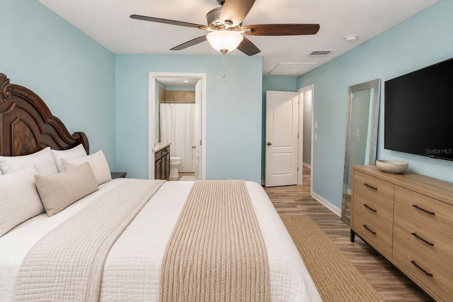 2709 LANTERN HILL AVE — photo 9