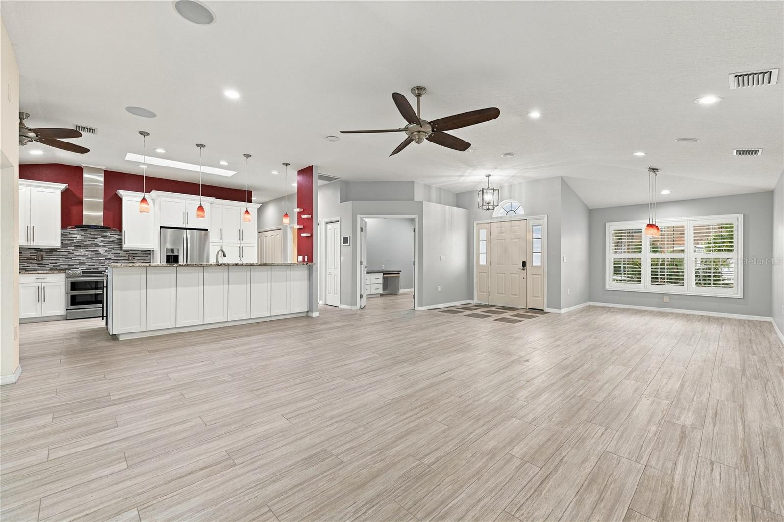 155 LAKE SHORE DR E — photo 6