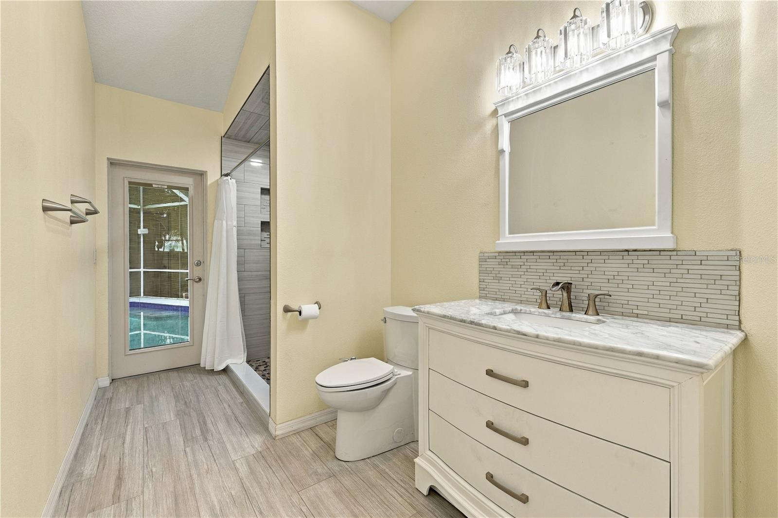 155 LAKE SHORE DR E — photo 20