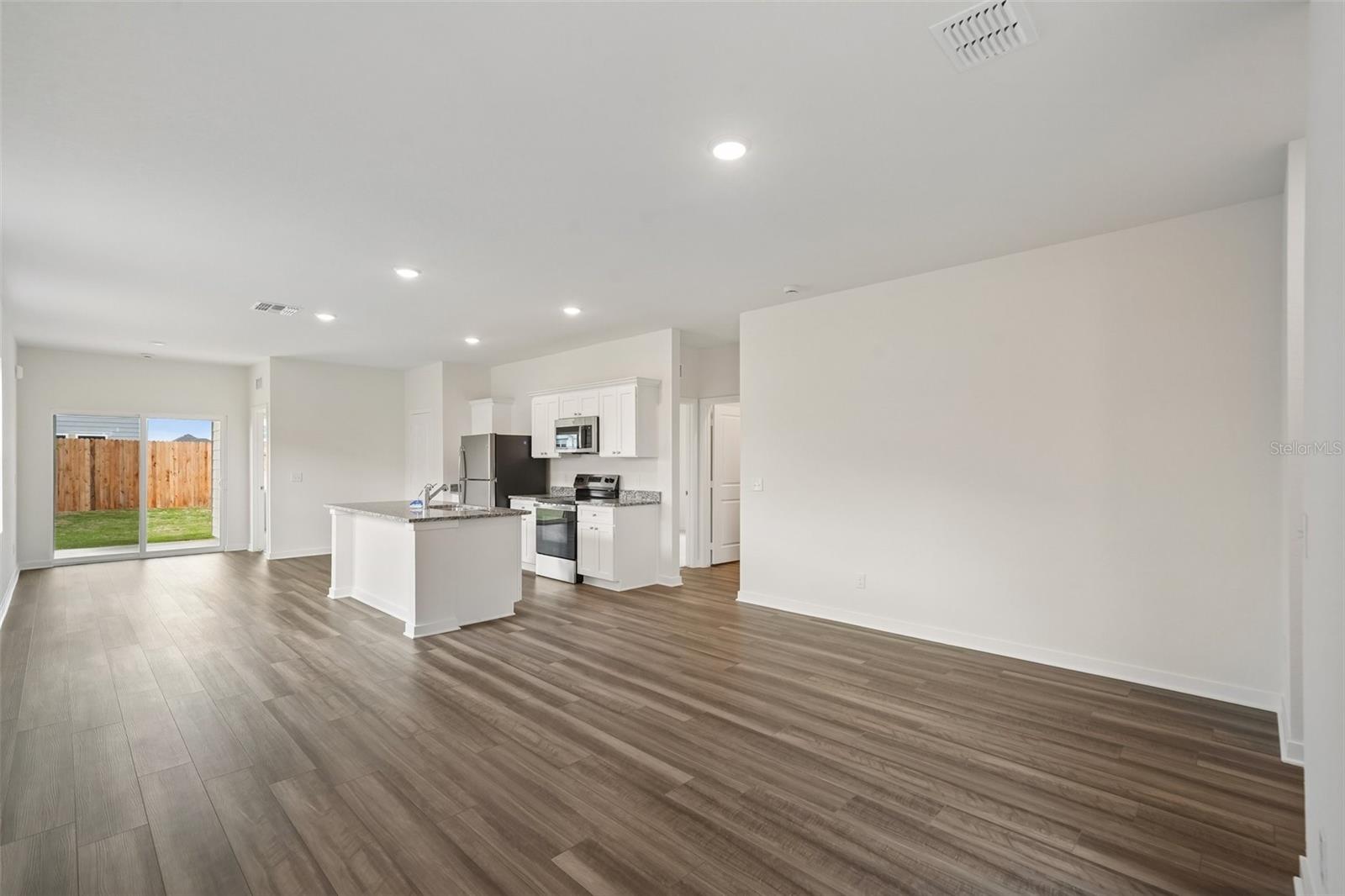 10543 CURVING CREEK — photo 19