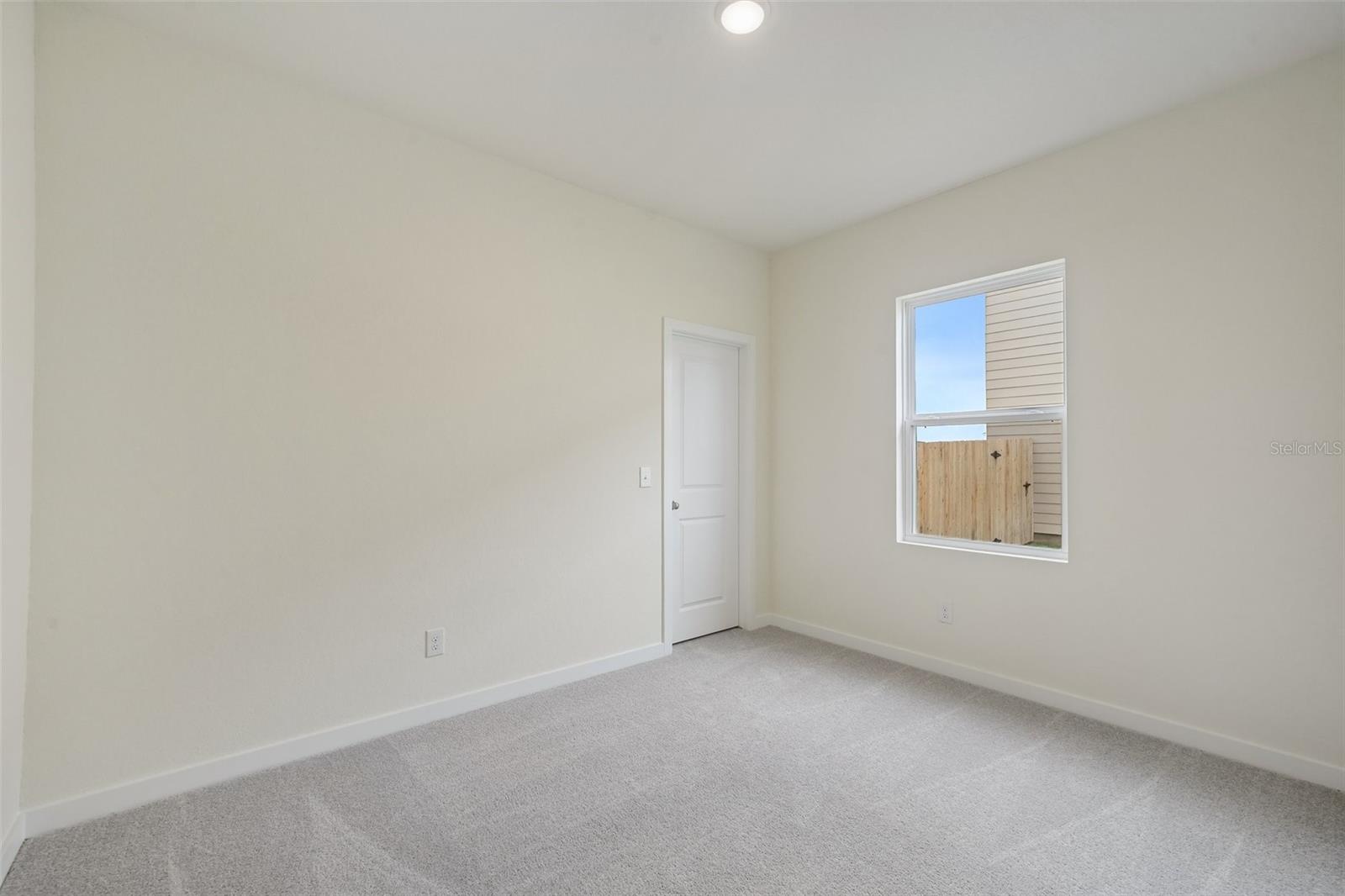 10543 CURVING CREEK — photo 5