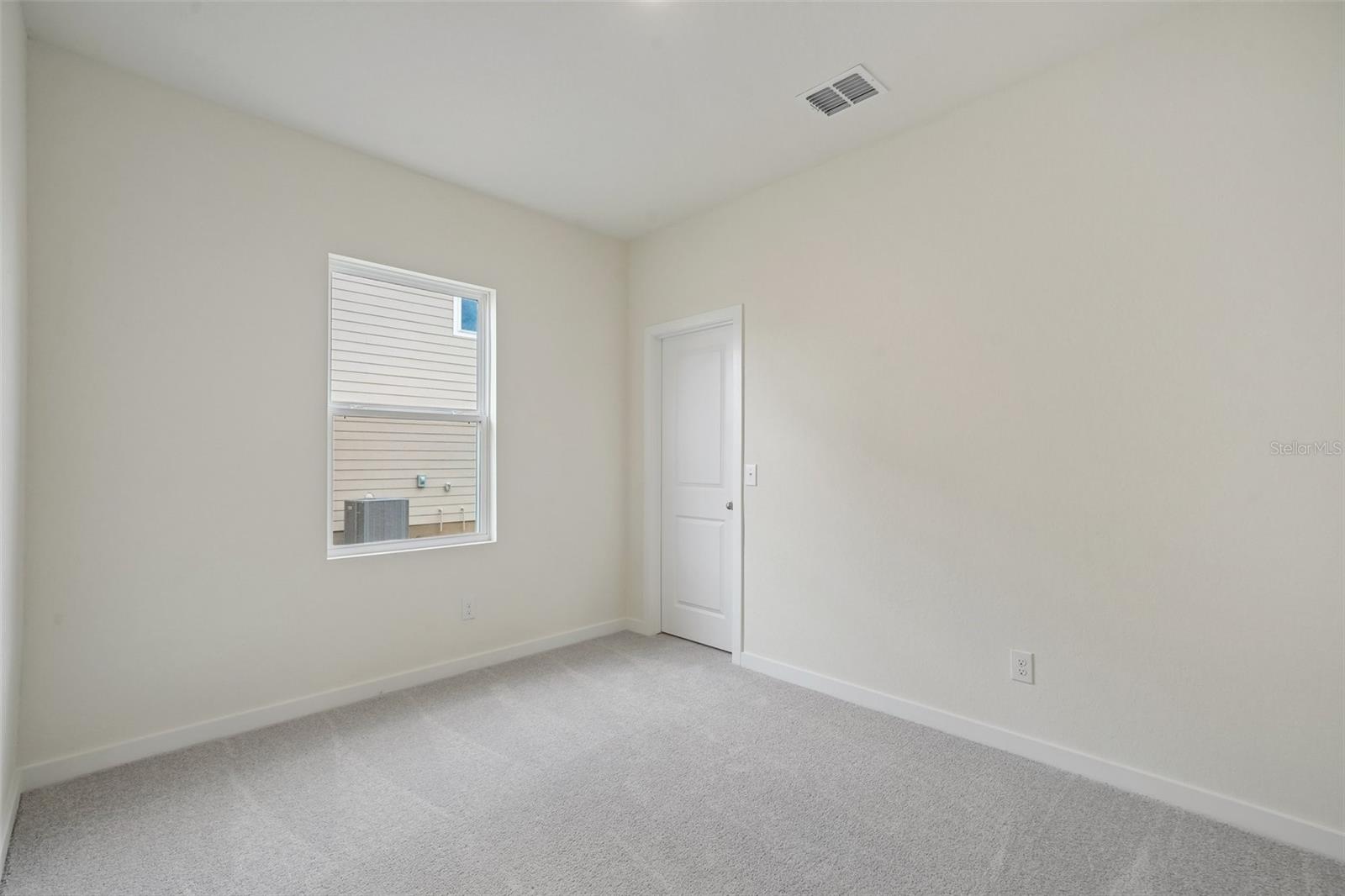 10543 CURVING CREEK — photo 7