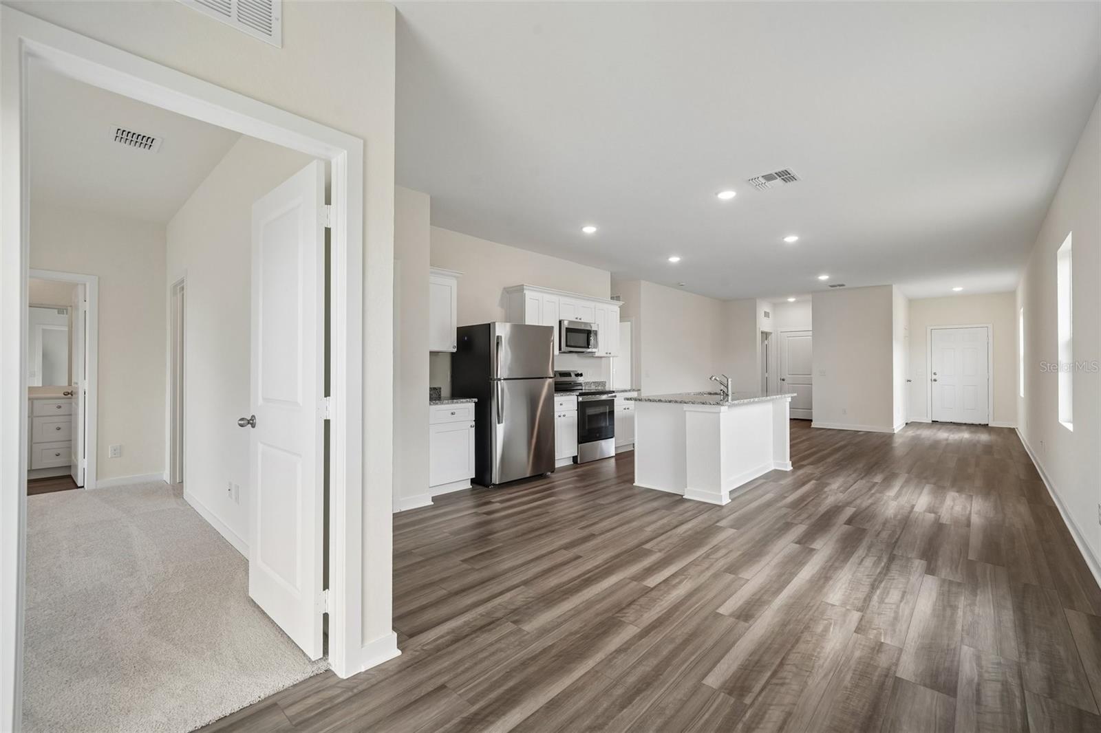 10543 CURVING CREEK — photo 12