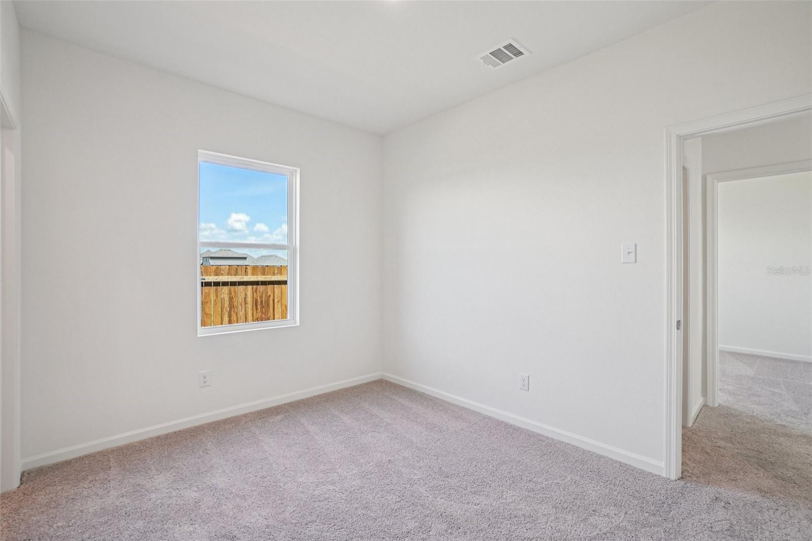 10543 CURVING CREEK — photo 6