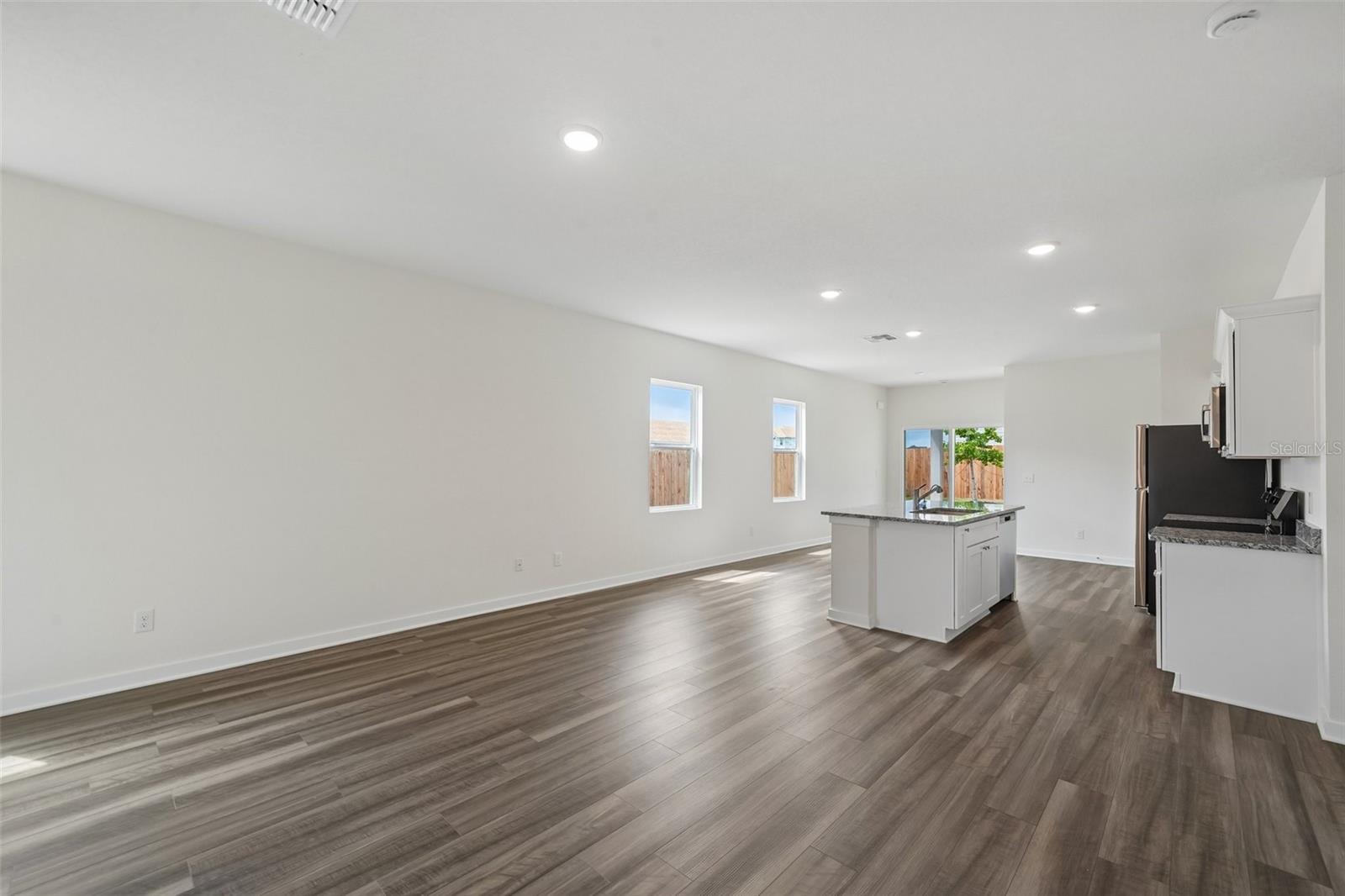 10543 CURVING CREEK — photo 20