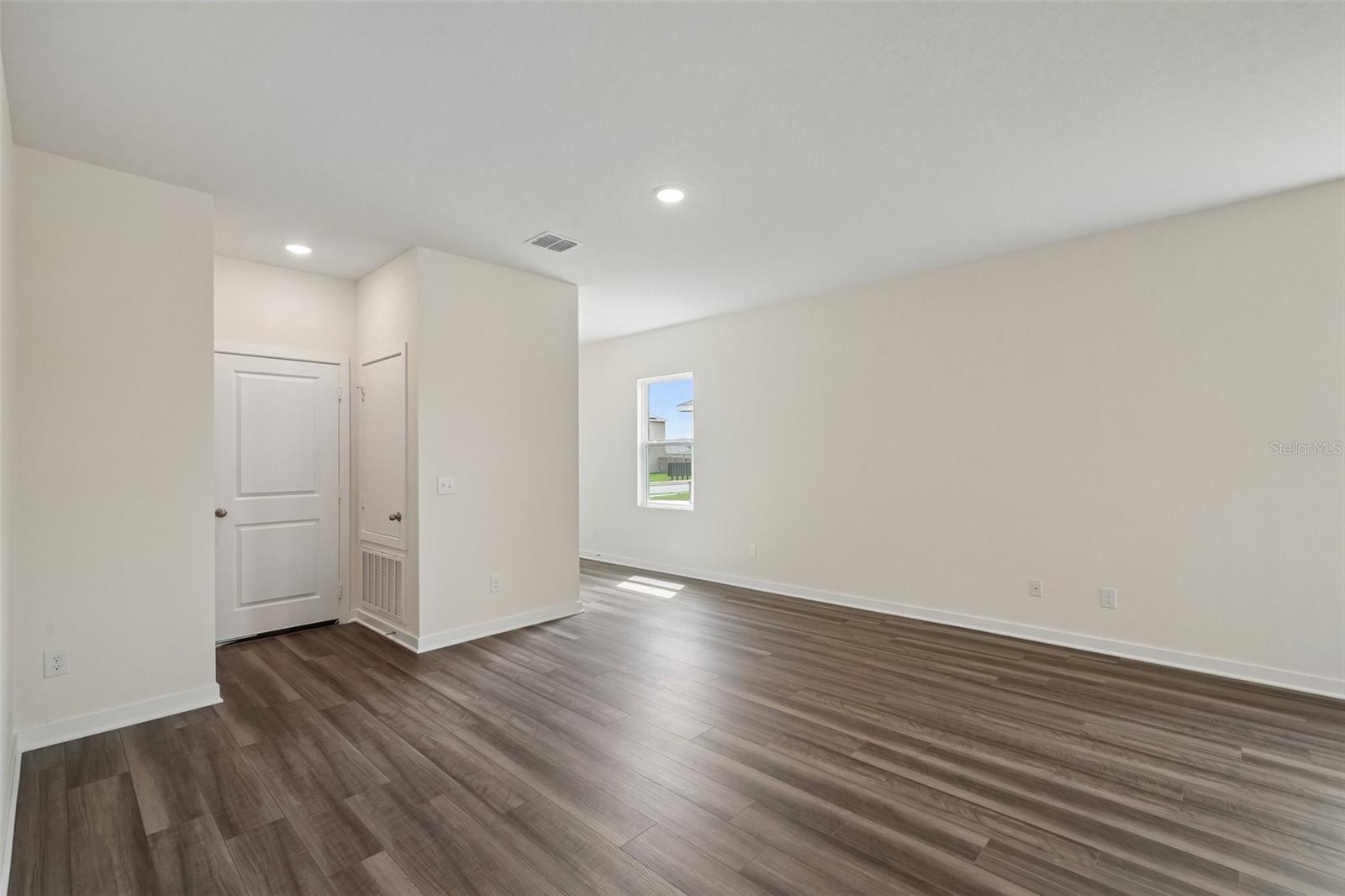 10543 CURVING CREEK — photo 15