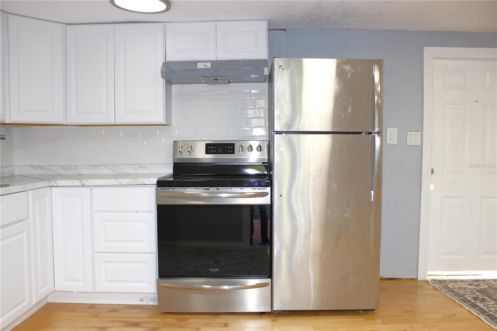 6905 AZLEE AVE — photo 14