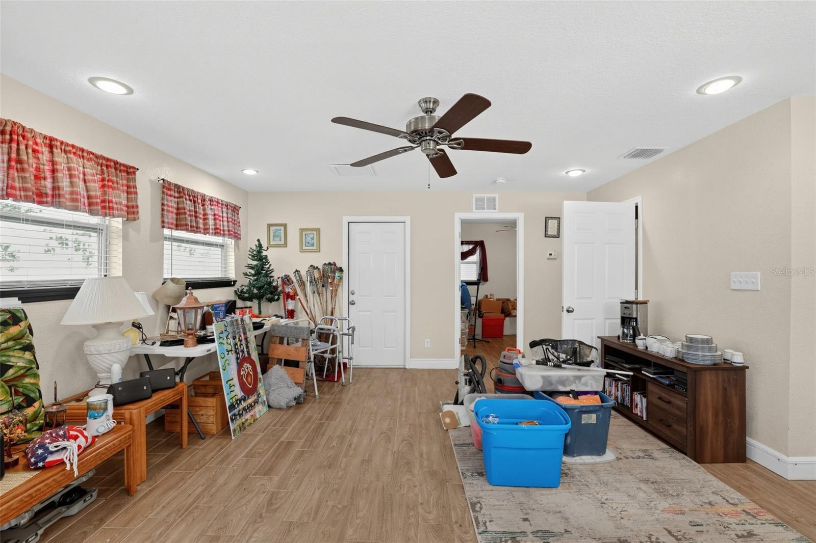 9124 FLINT ST — photo 43