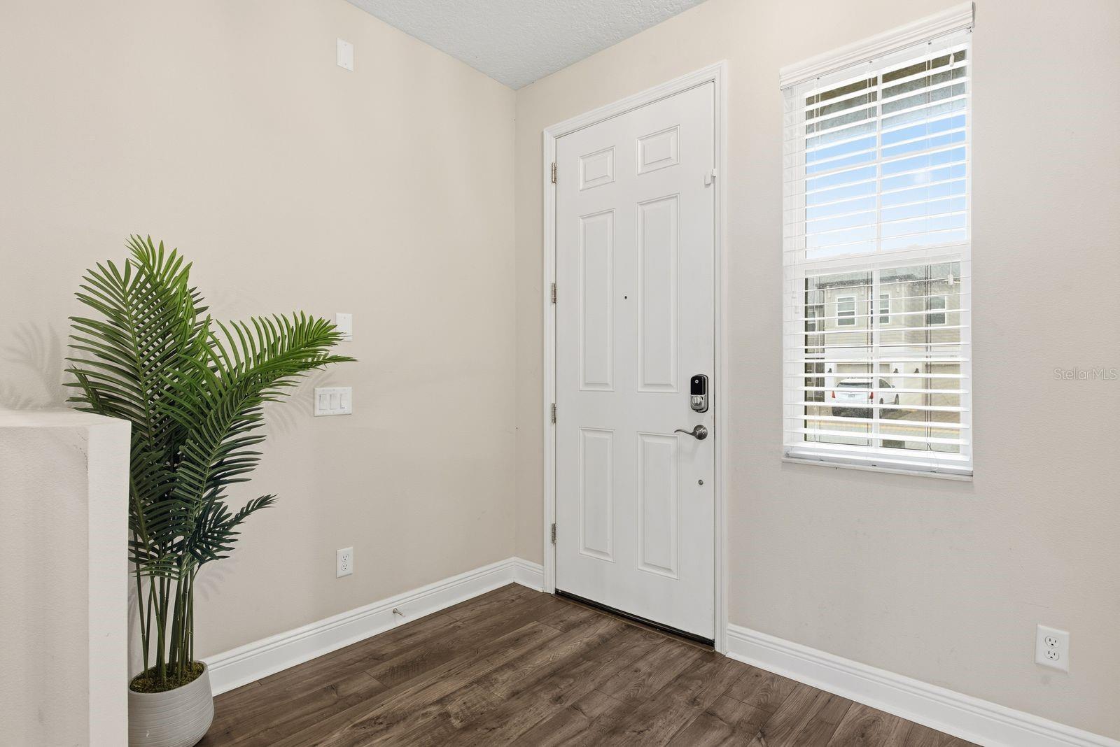 2432 FOGGY CREEK CIR — photo 6
