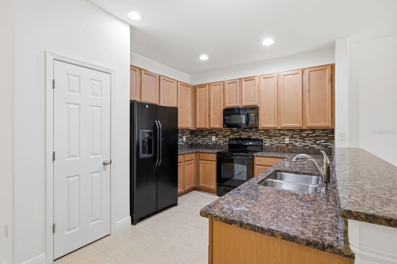 2334 BARRACUDA CT — photo 9