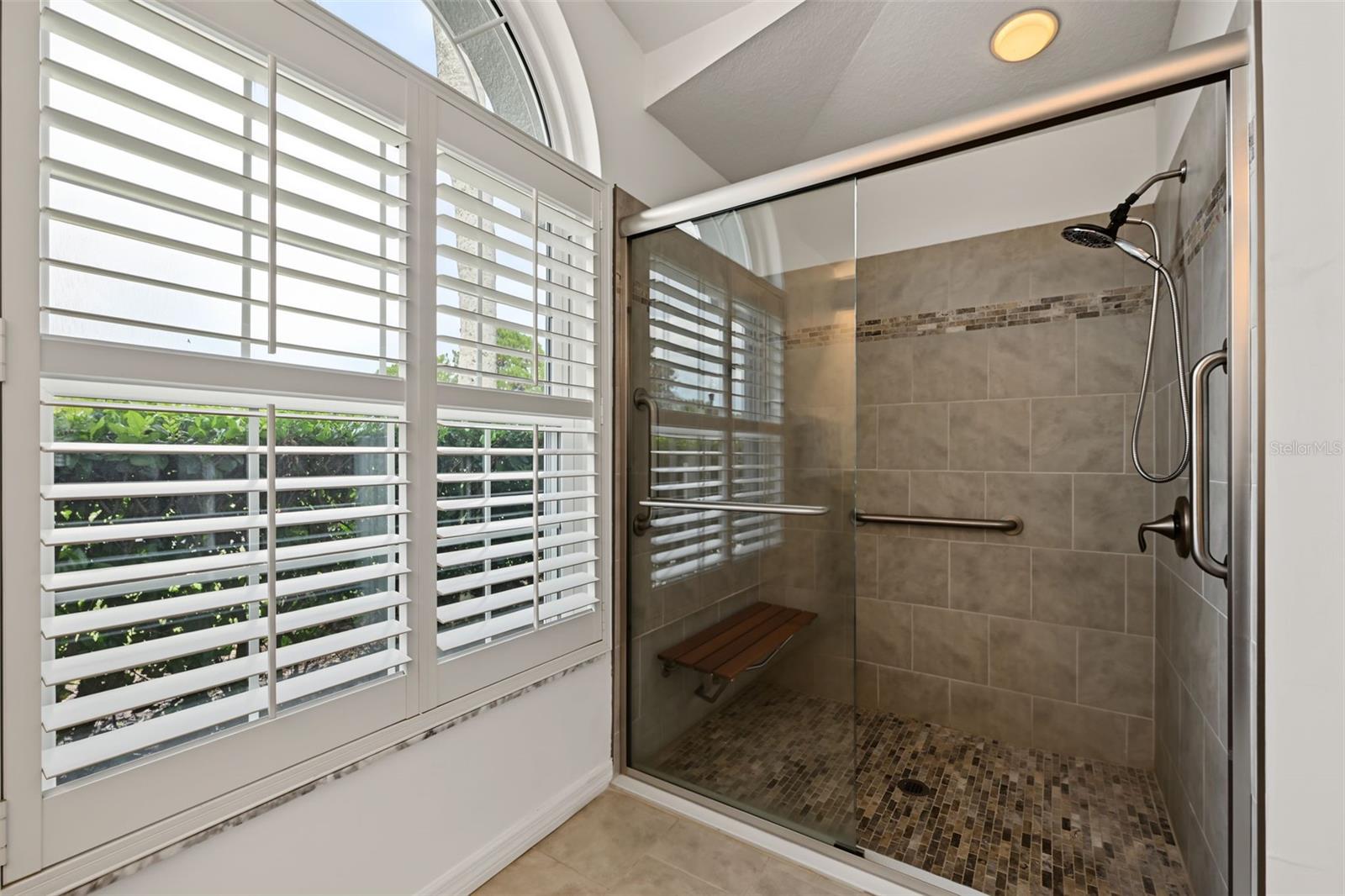 1028 HAGEN DR — photo 19