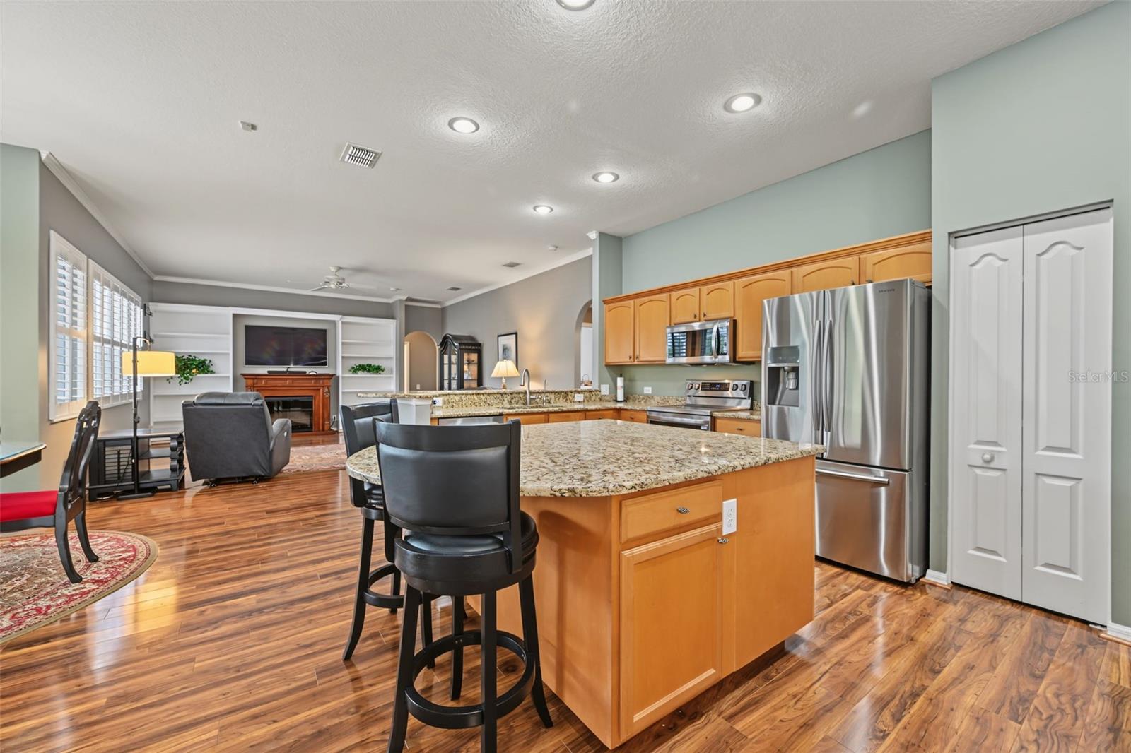 1028 HAGEN DR — photo 13