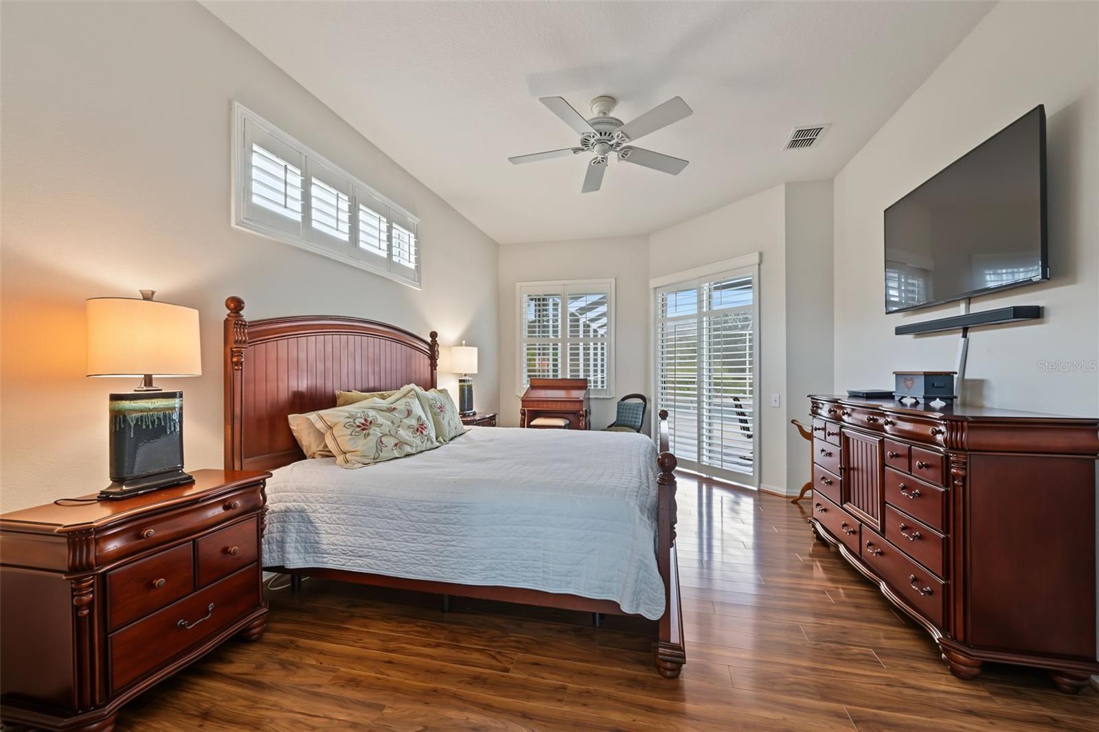 1028 HAGEN DR — photo 16