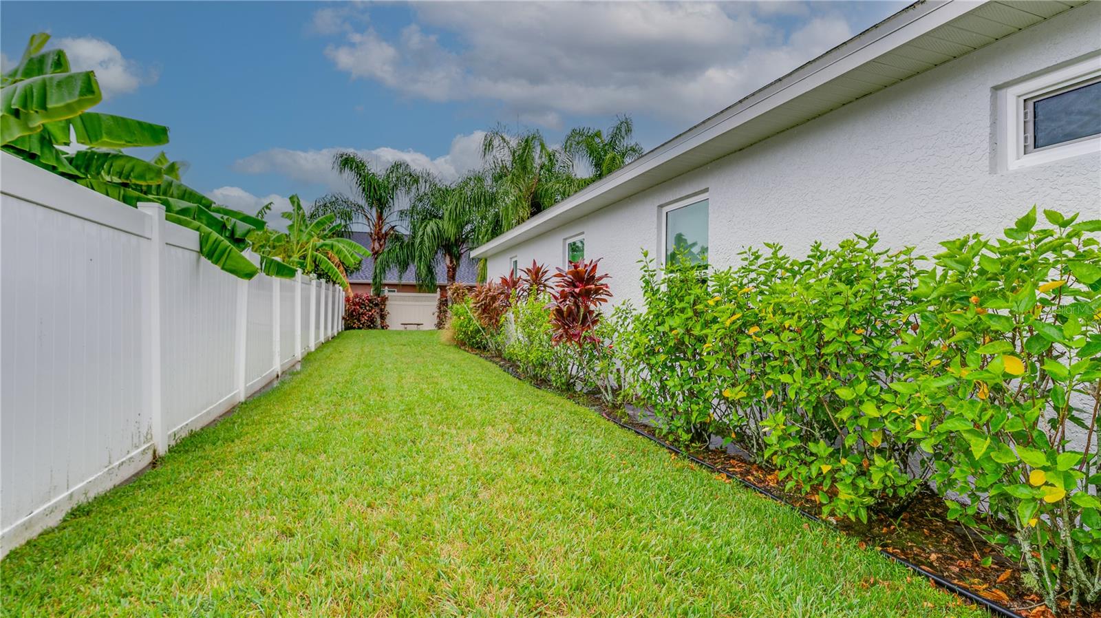 366 RAINFOREST CT — photo 60