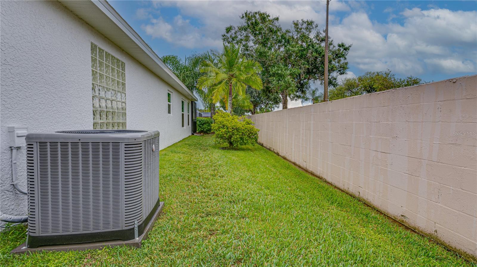 366 RAINFOREST CT — photo 63