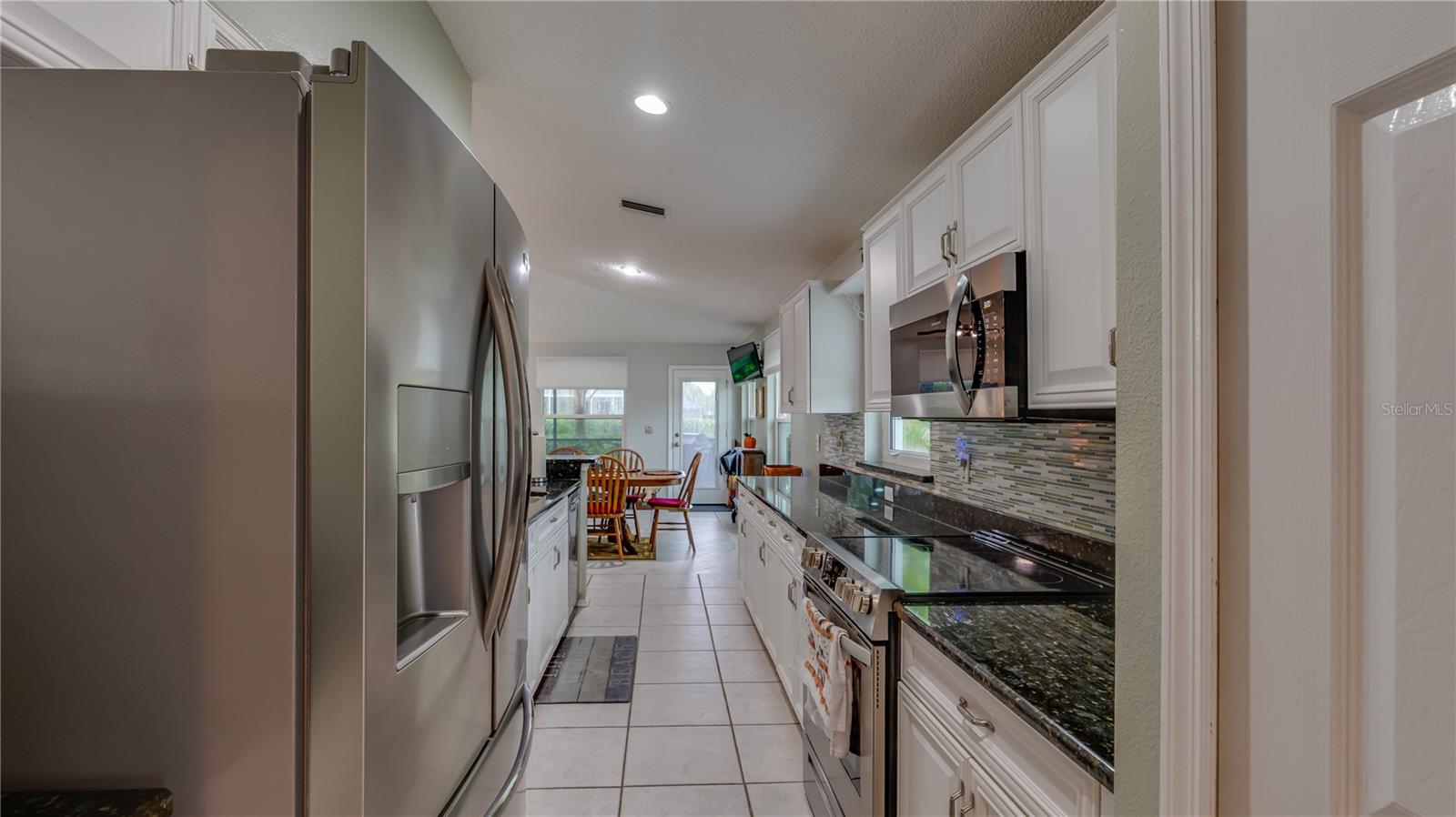 366 RAINFOREST CT — photo 9