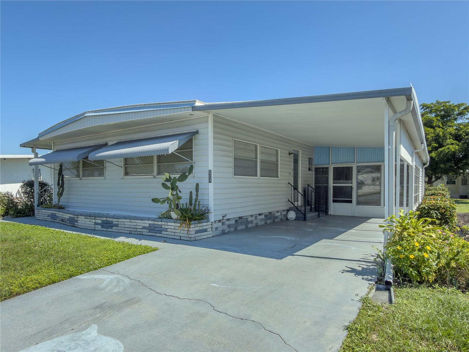 5317 CHATEAU LN — photo 3