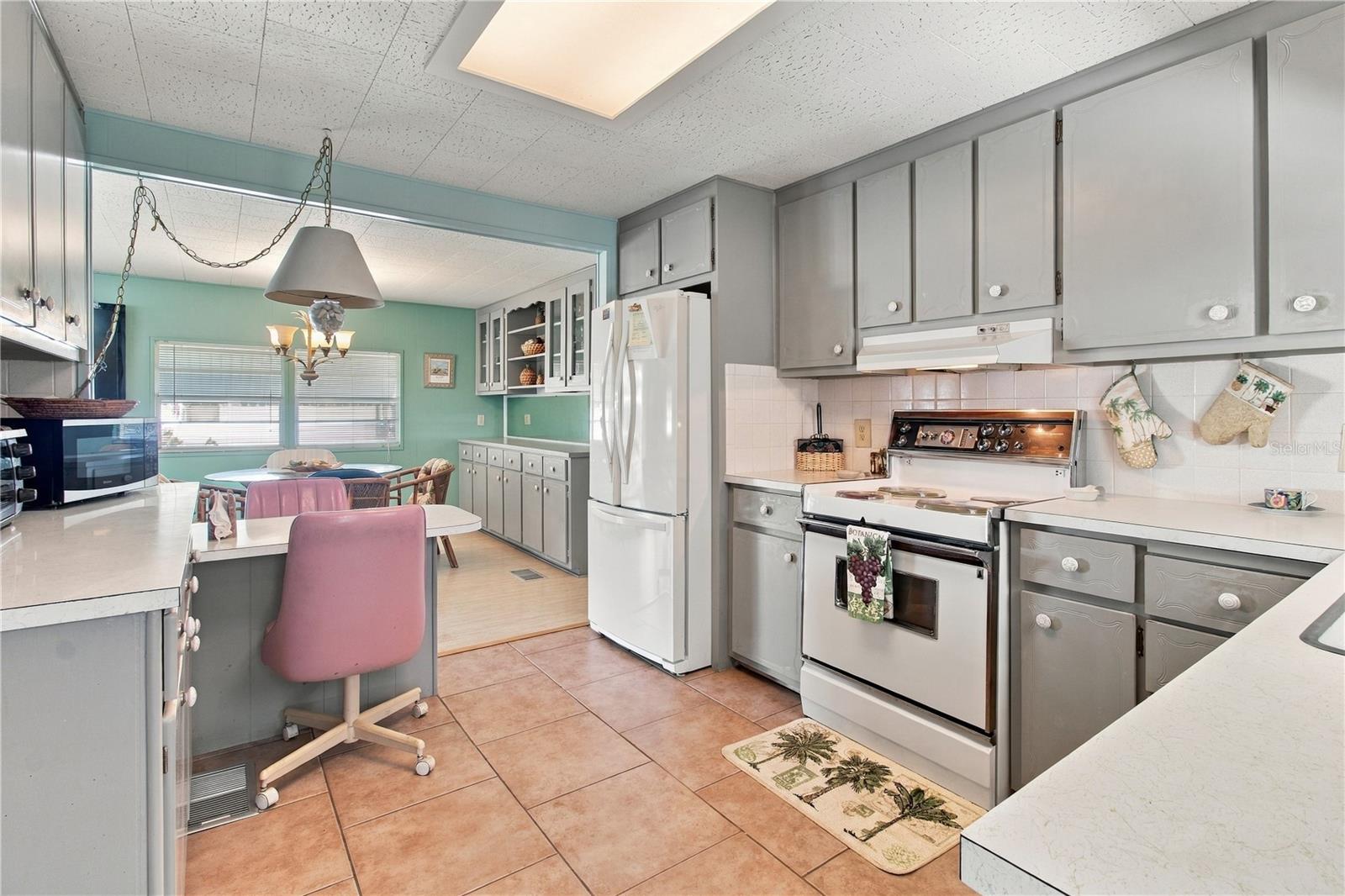 5317 CHATEAU LN — photo 5