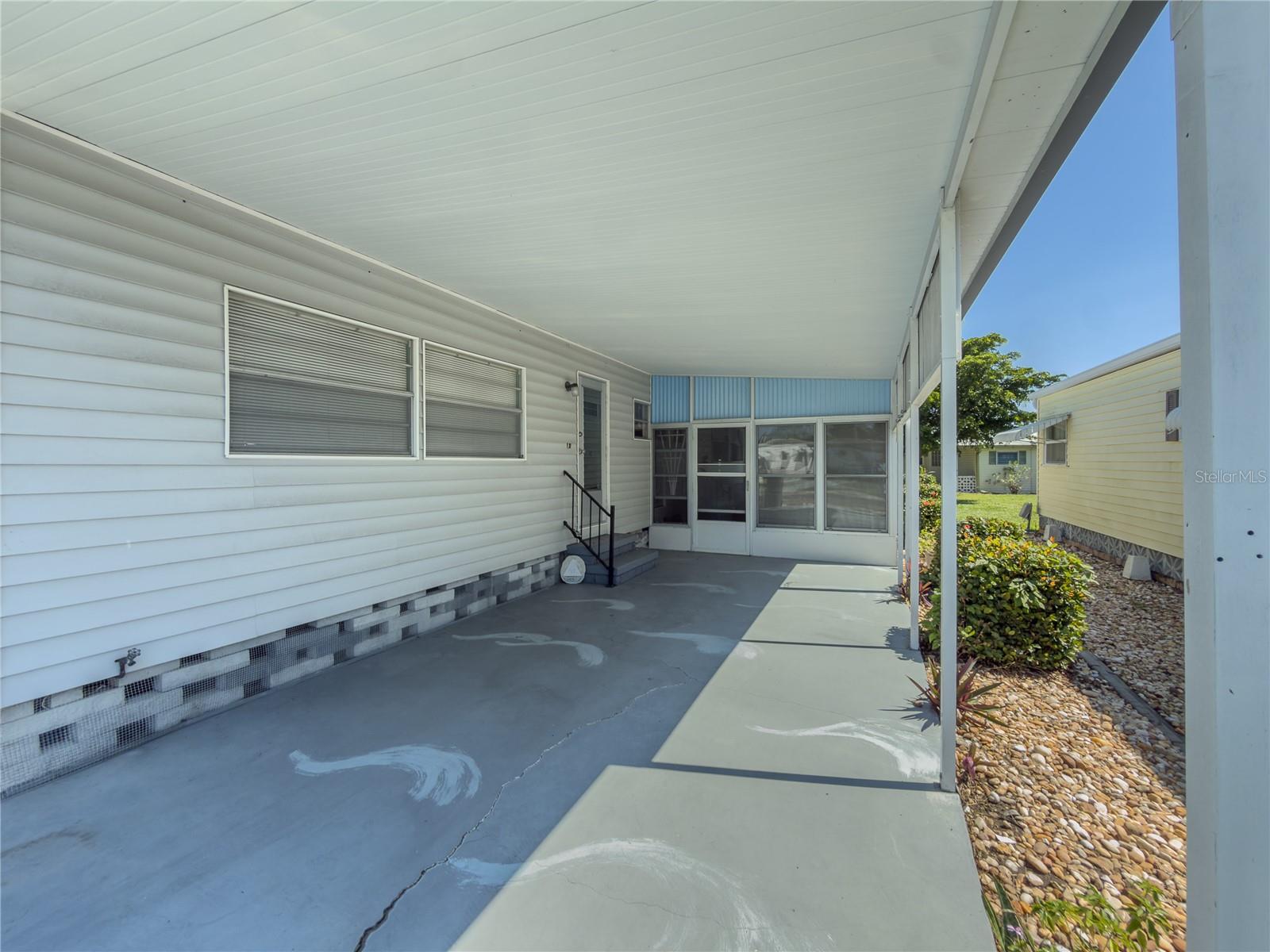 5317 CHATEAU LN — photo 23