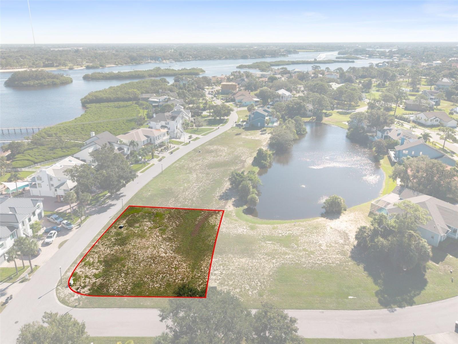2044 N POINTE ALEXIS DR — photo 14