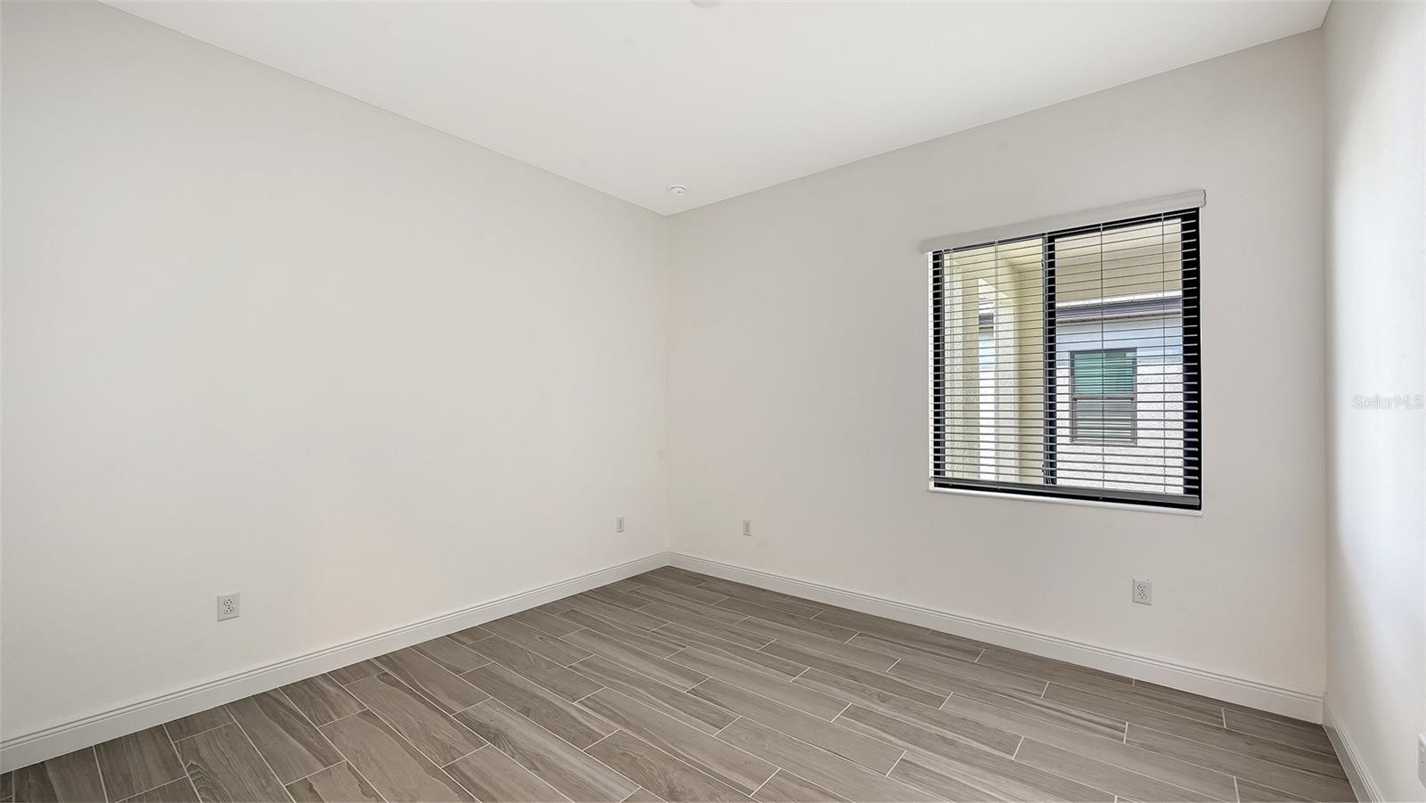 17645 MEANDERING PALMS XING — photo 18