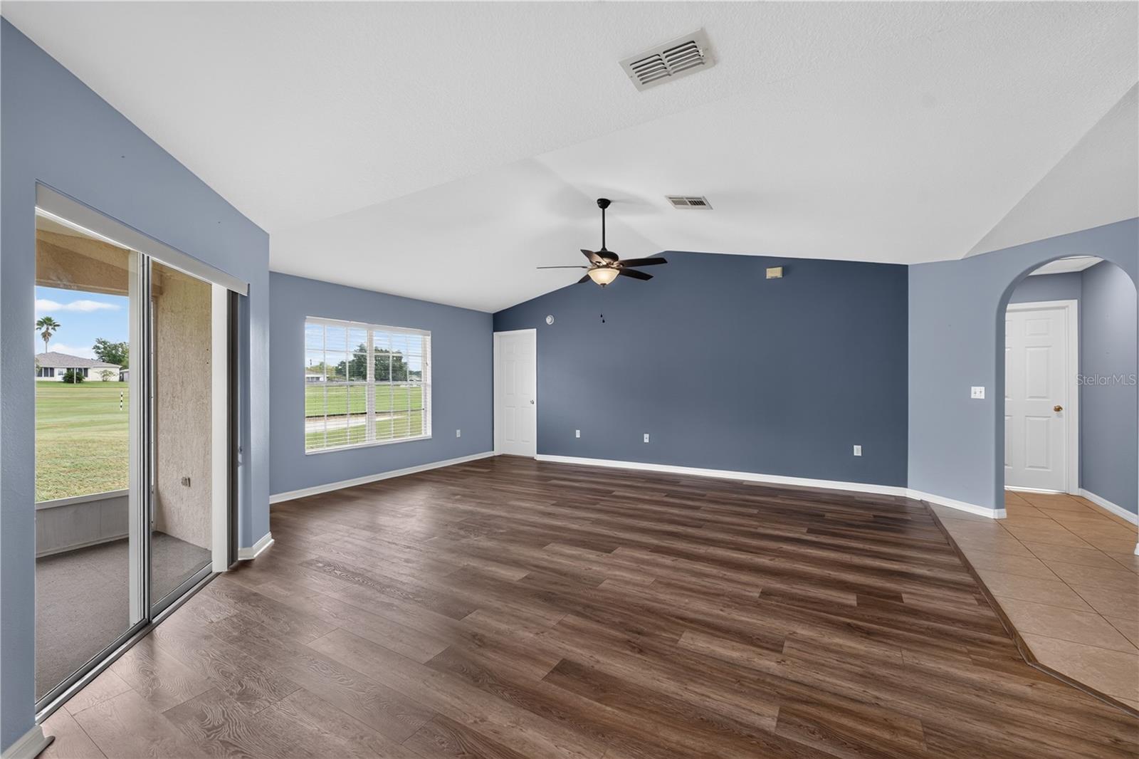 11048 MOSHIE LN — photo 15