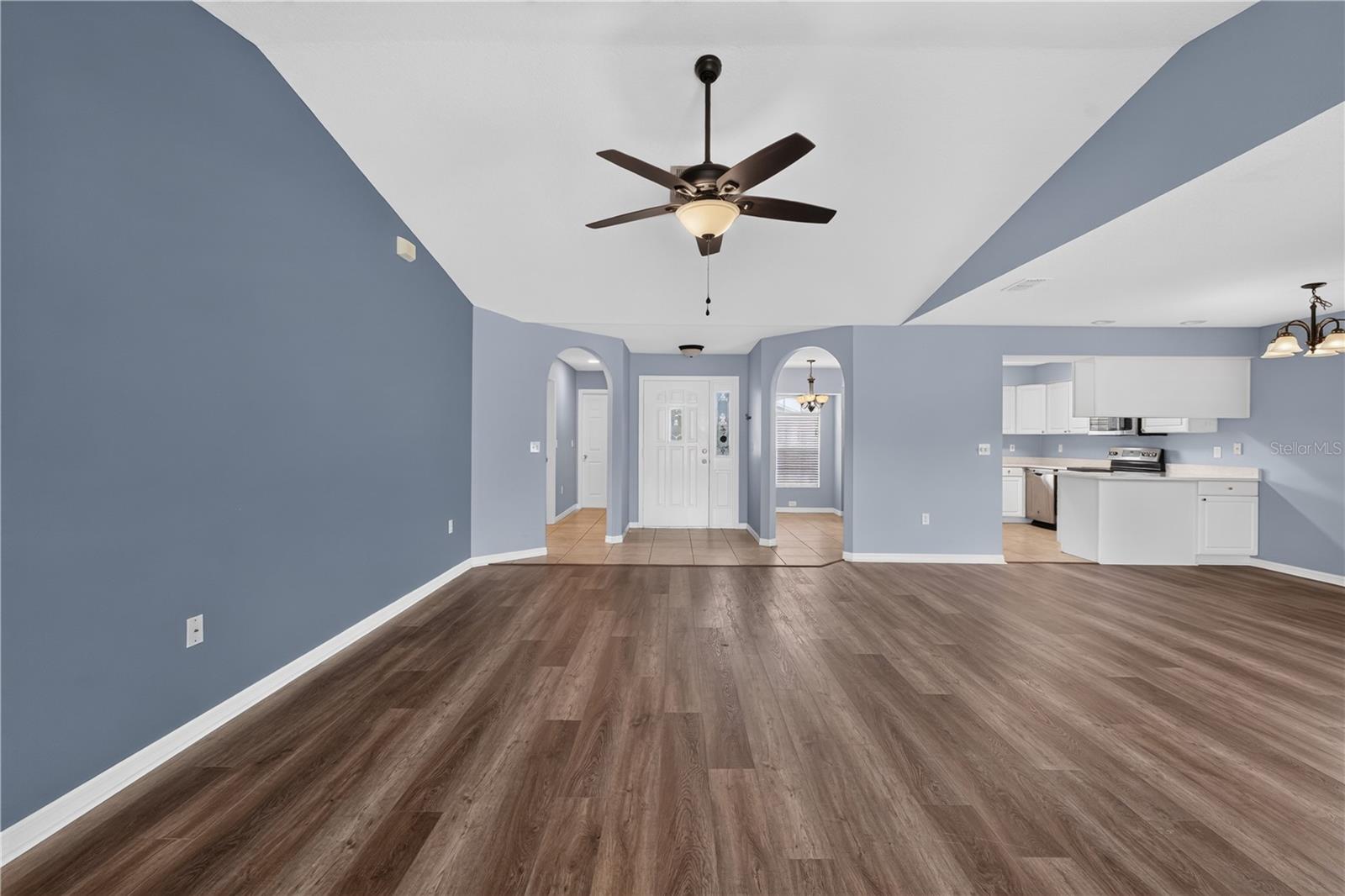 11048 MOSHIE LN — photo 13