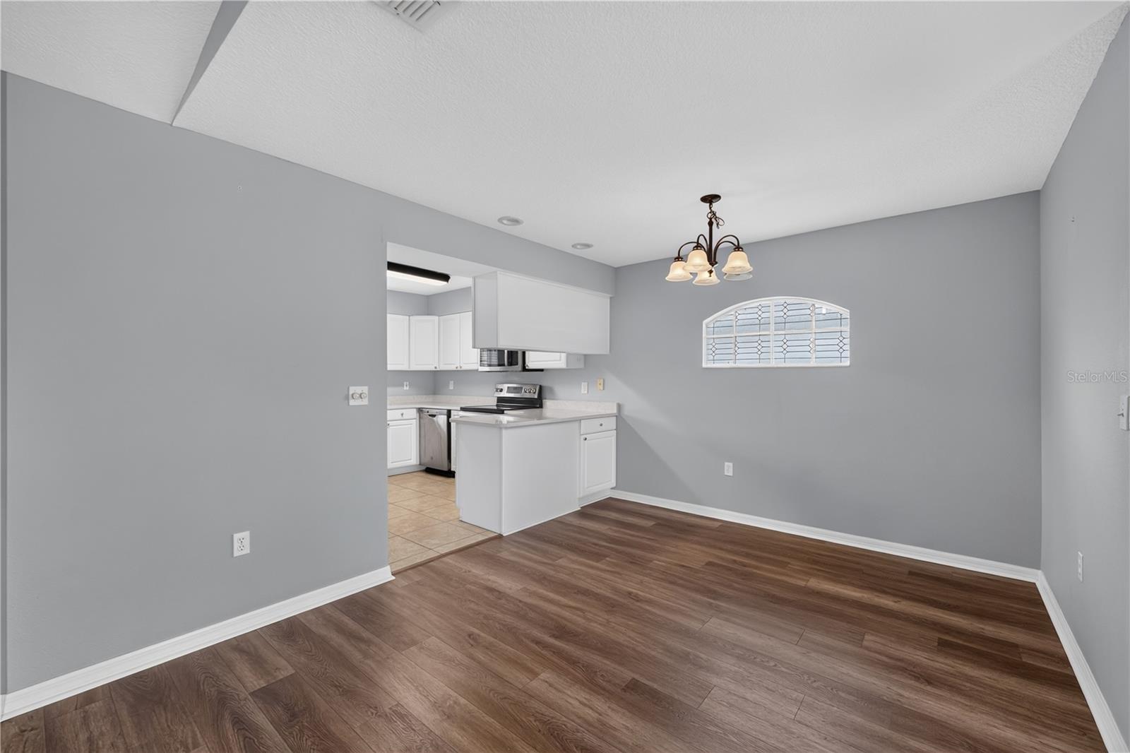 11048 MOSHIE LN — photo 17