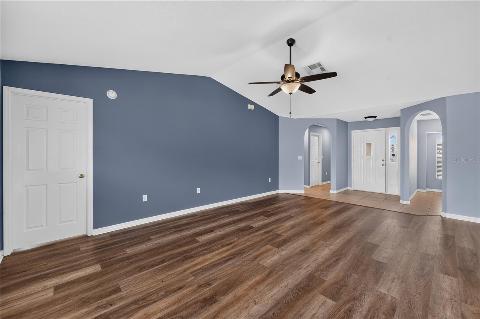 11048 MOSHIE LN — photo 14
