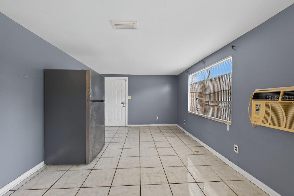 5016 S 85TH ST — photo 11