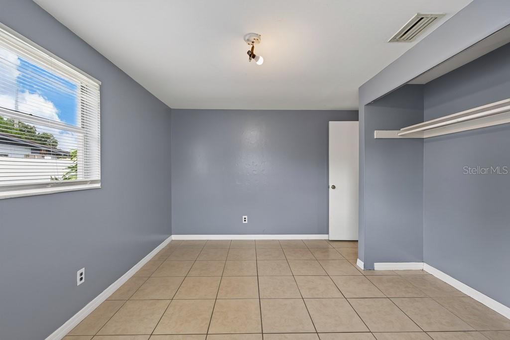 5016 S 85TH ST — photo 24
