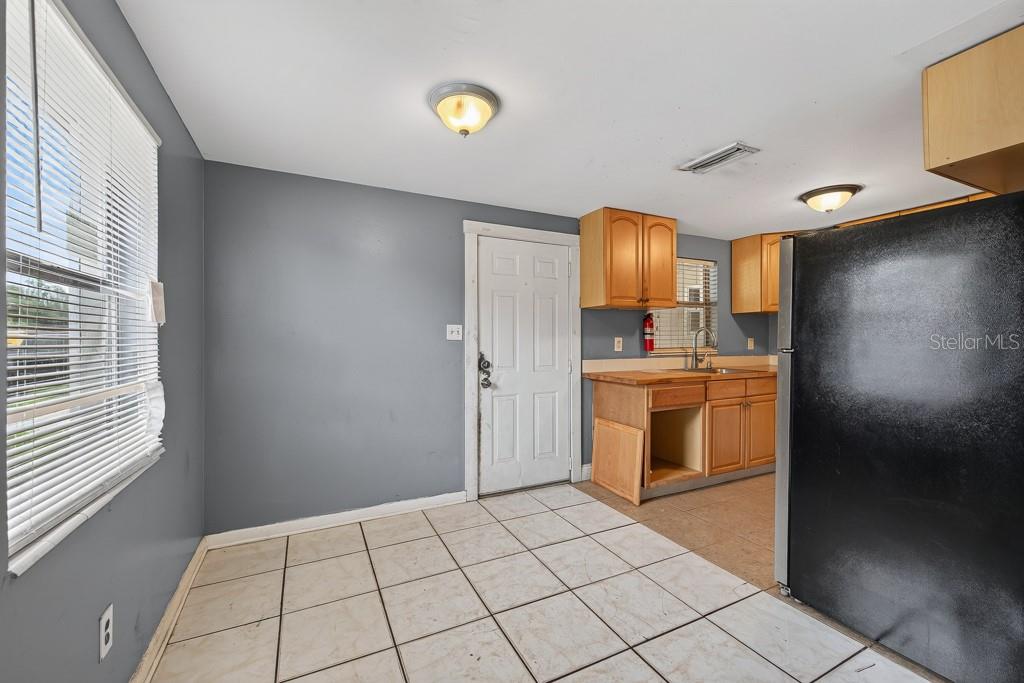 5016 S 85TH ST — photo 12