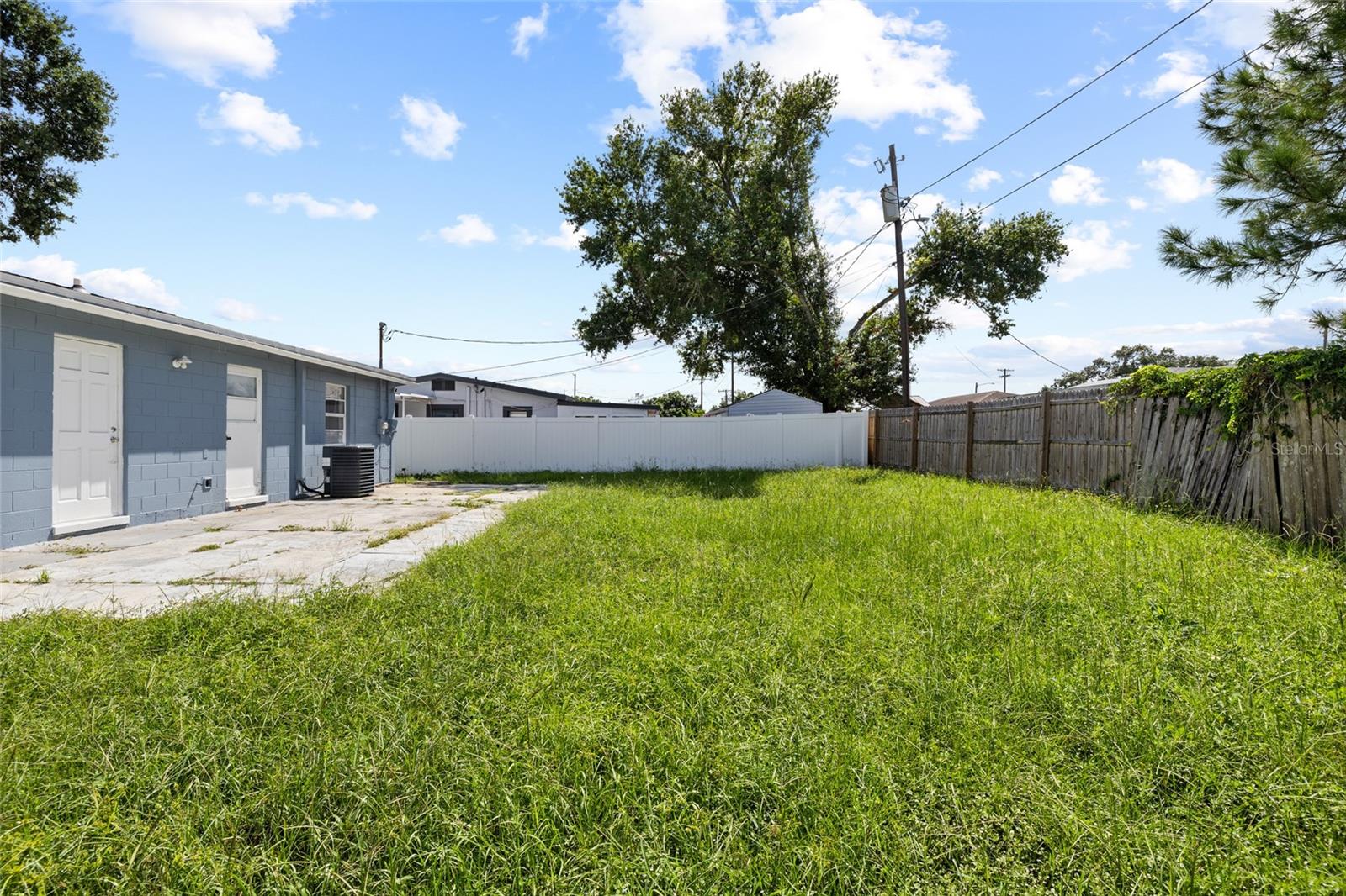 3505 LIBBY LOOP — photo 32