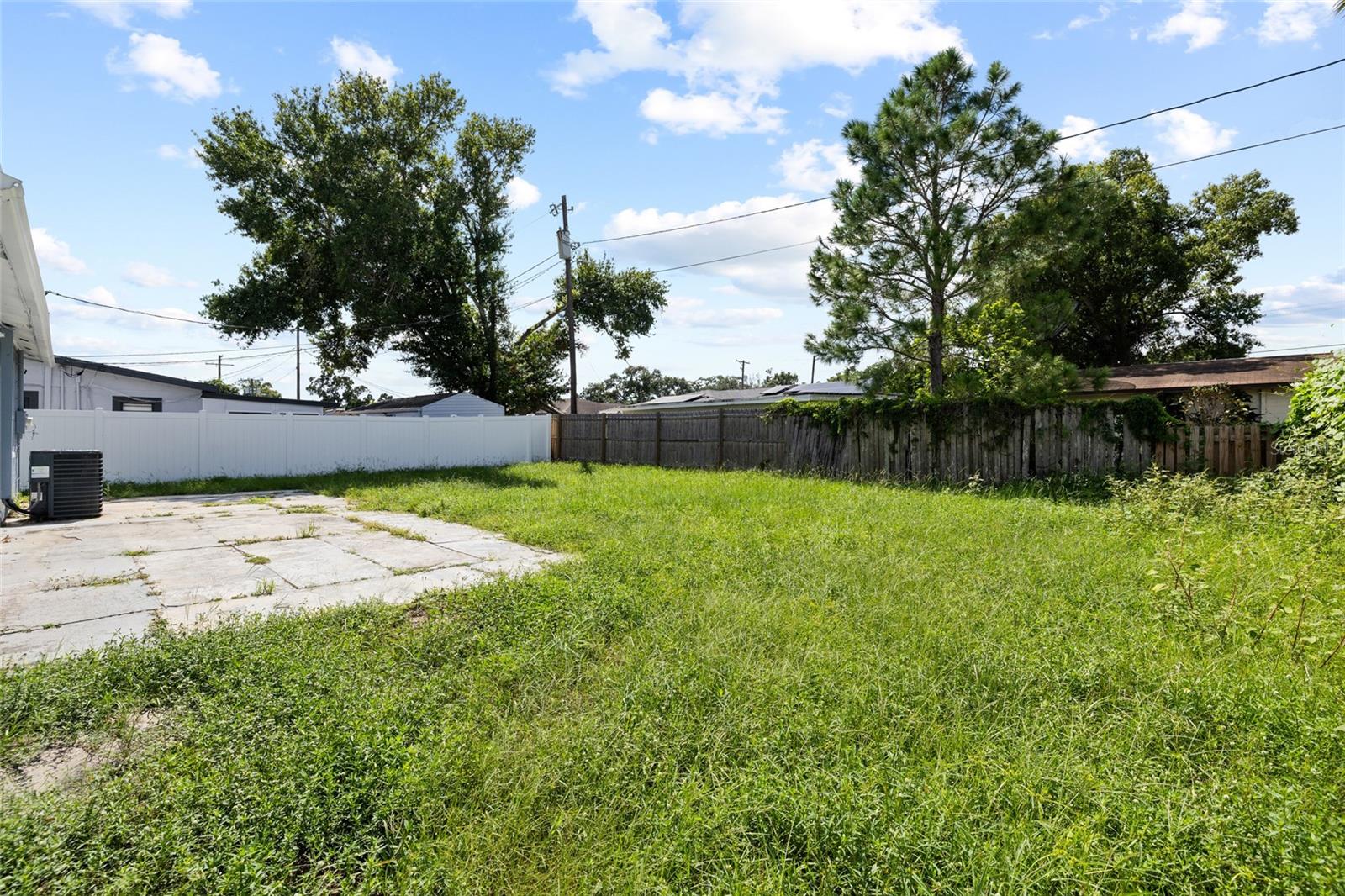 3505 LIBBY LOOP — photo 33