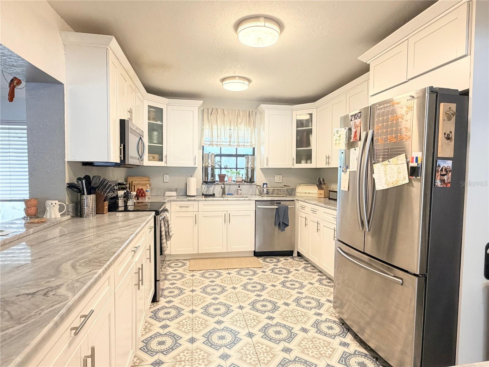 1204 E NORTH ST — photo 11