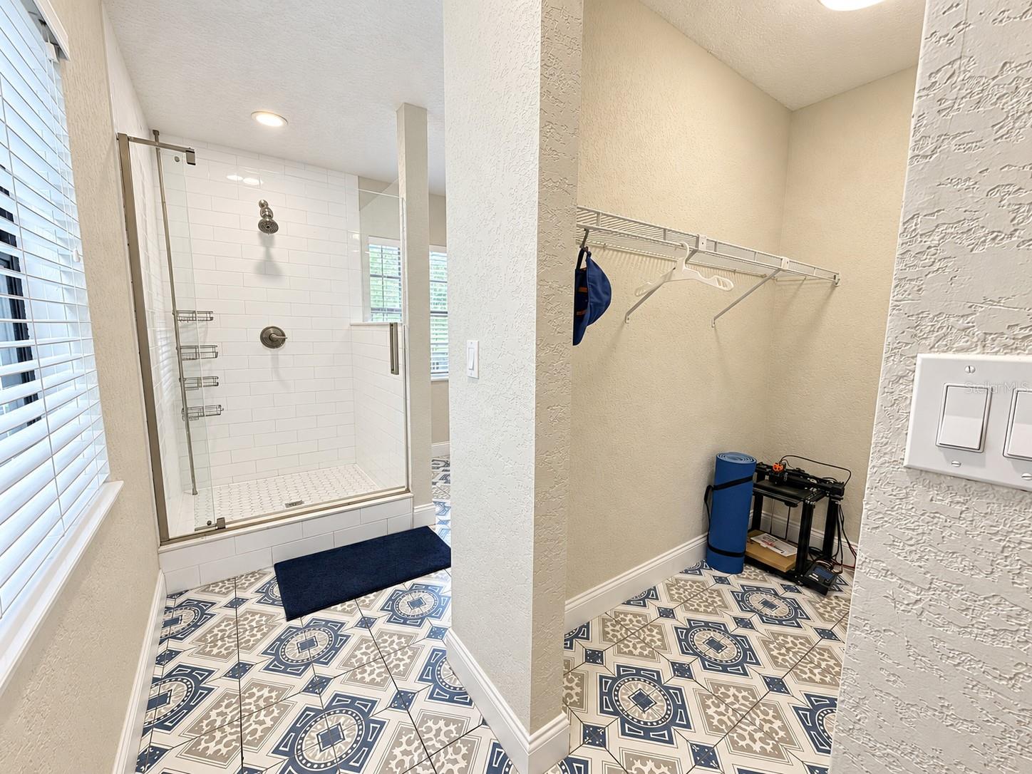 1204 E NORTH ST — photo 17