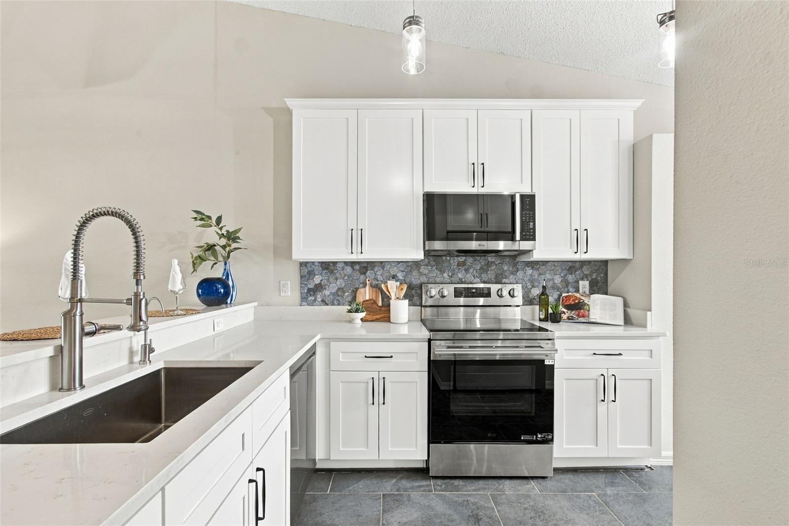 4210 CADDIE DR E #202 — photo 15